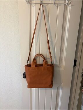 Universal Thread Tan Woven Tote with Adjustable Shoulder Strap
